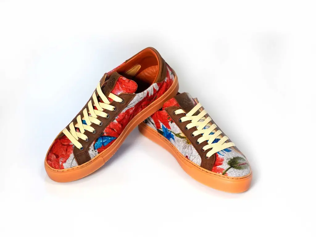 MountainFioriLeather01.webp